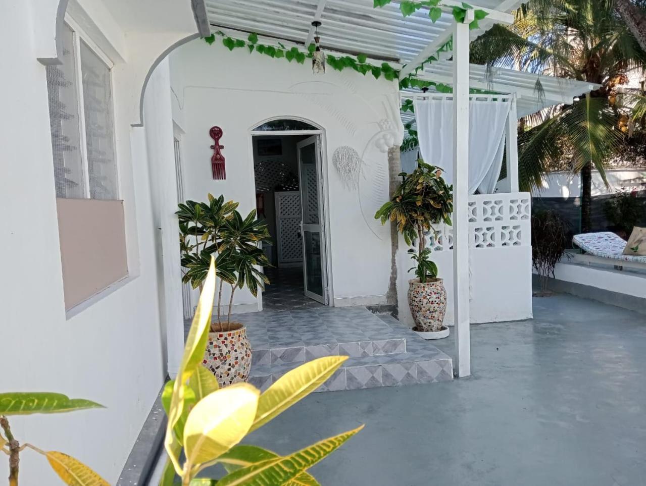 Apartament Nyumba Tulivu Watamu Zewnętrze zdjęcie